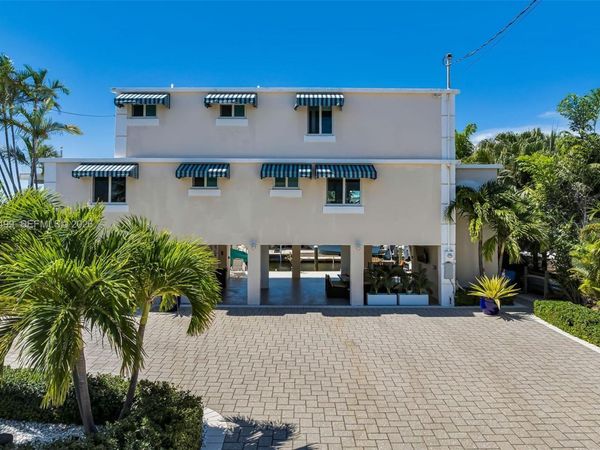 122 Court Contessa, Islamorada, FL 33036