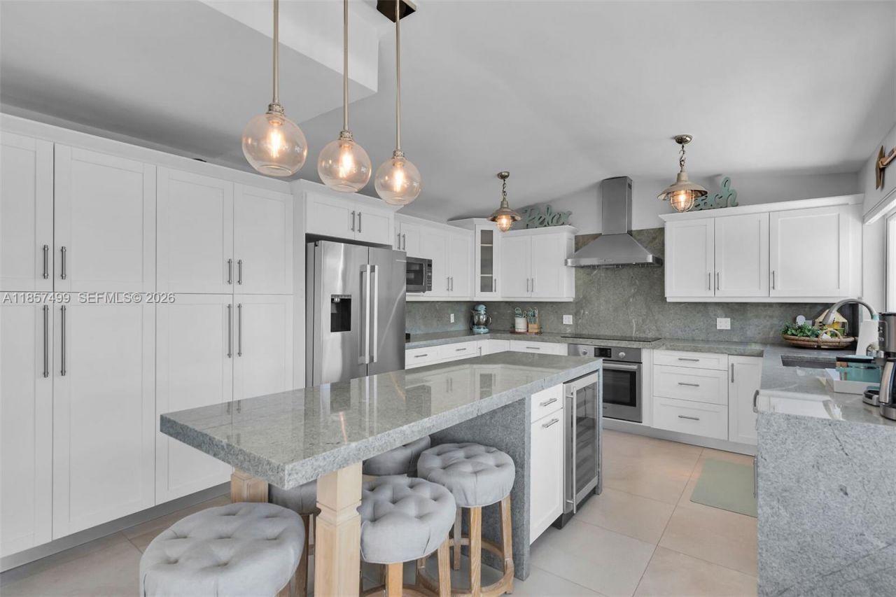 122 Court Contessa, Islamorada, FL 33036 Photo