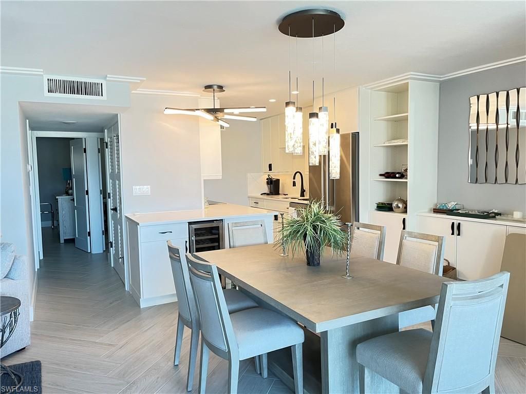 333 Harbour Dr, Unit 106, Naples, FL 34103 Photo