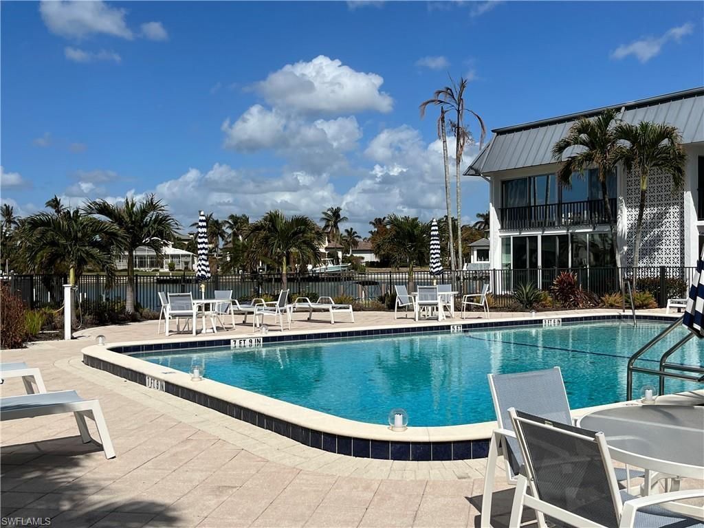 333 Harbour Dr, Unit 106, Naples, FL 34103 Photo