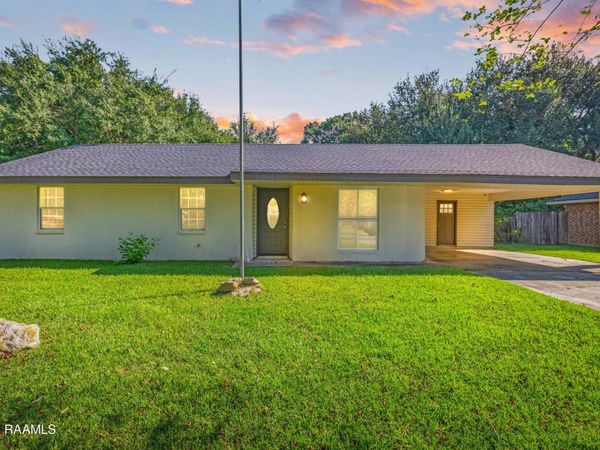 113 Driftwood Drive, Lafayette, LA 70503