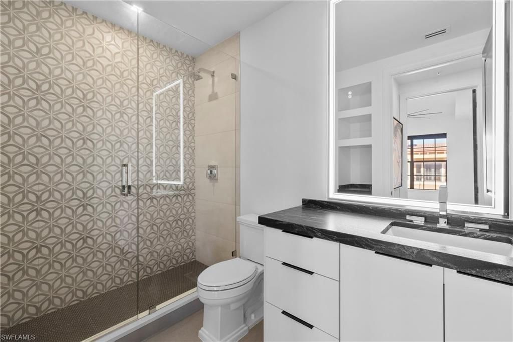 23191 Fashion Dr, Unit 8106, Estero, FL 33928 Photo