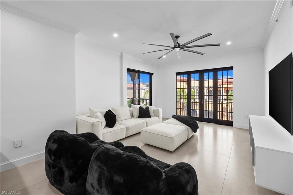 23191 Fashion Dr, Unit 8106, Estero, FL 33928 Photo