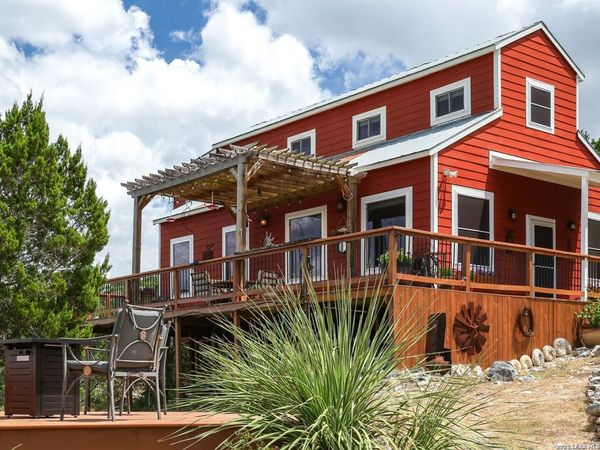 776 County Road 270, Mico, TX 78056