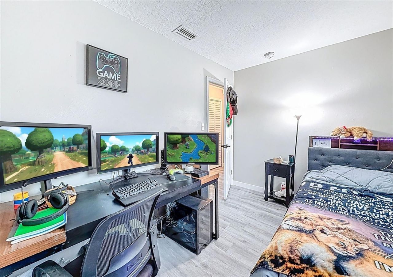 1859 Oklahoma Avenue Ne, Saint Petersburg, FL 33703 Photo