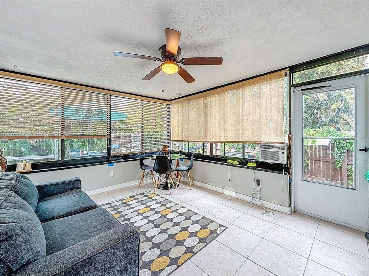 1859 Oklahoma Avenue Ne, Saint Petersburg, FL 33703 Photo