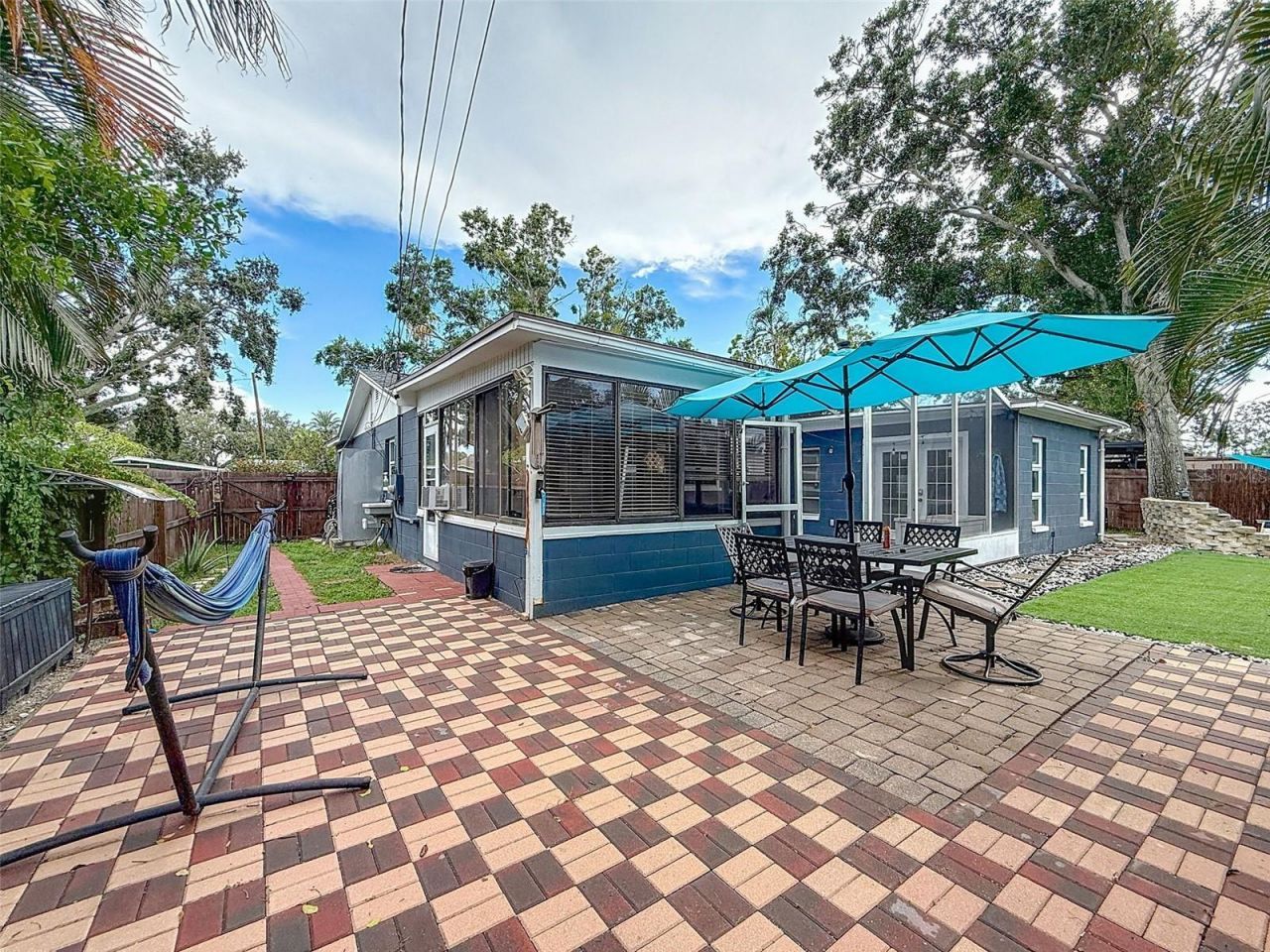 1859 Oklahoma Avenue Ne, Saint Petersburg, FL 33703 Photo