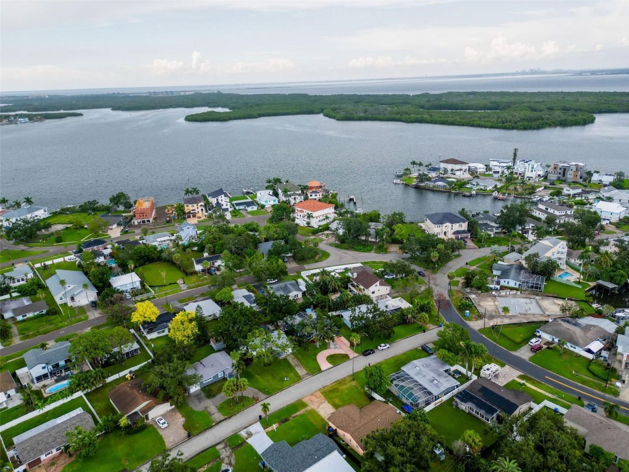 1859 Oklahoma Avenue Ne, Saint Petersburg, FL 33703 Photo