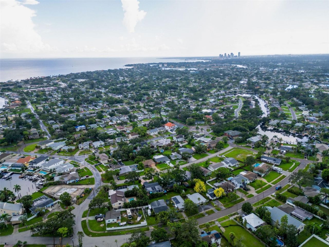 1859 Oklahoma Avenue Ne, Saint Petersburg, FL 33703 Photo