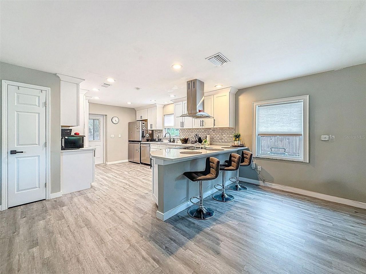 1859 Oklahoma Avenue Ne, Saint Petersburg, FL 33703 Photo