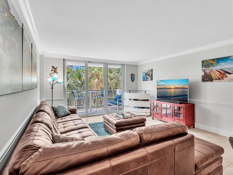 1147 Hillsboro Mile, Unit 408, Hillsboro Beach, FL 33062 Photo