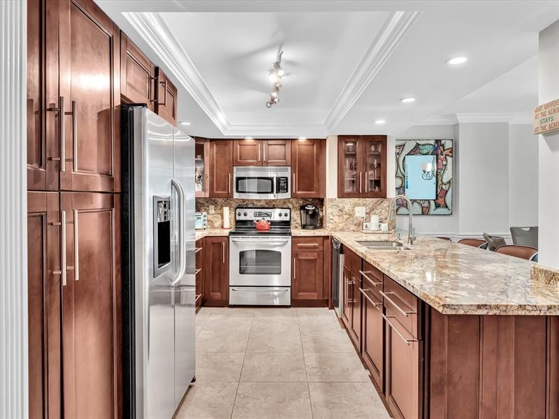 1147 Hillsboro Mile, Unit 408, Hillsboro Beach, FL 33062 Photo