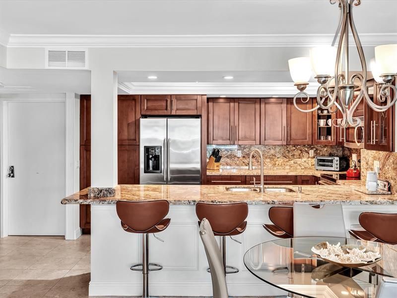 1147 Hillsboro Mile, Unit 408, Hillsboro Beach, FL 33062 Photo