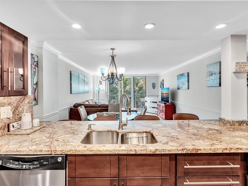 1147 Hillsboro Mile, Unit 408, Hillsboro Beach, FL 33062 Photo