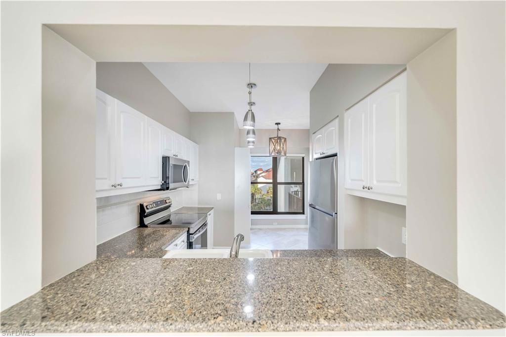 645 La Peninsula Blvd, Unit 645, Naples, FL 34113 Photo