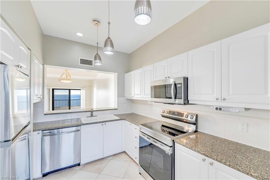 645 La Peninsula Blvd, Unit 645, Naples, FL 34113 Photo