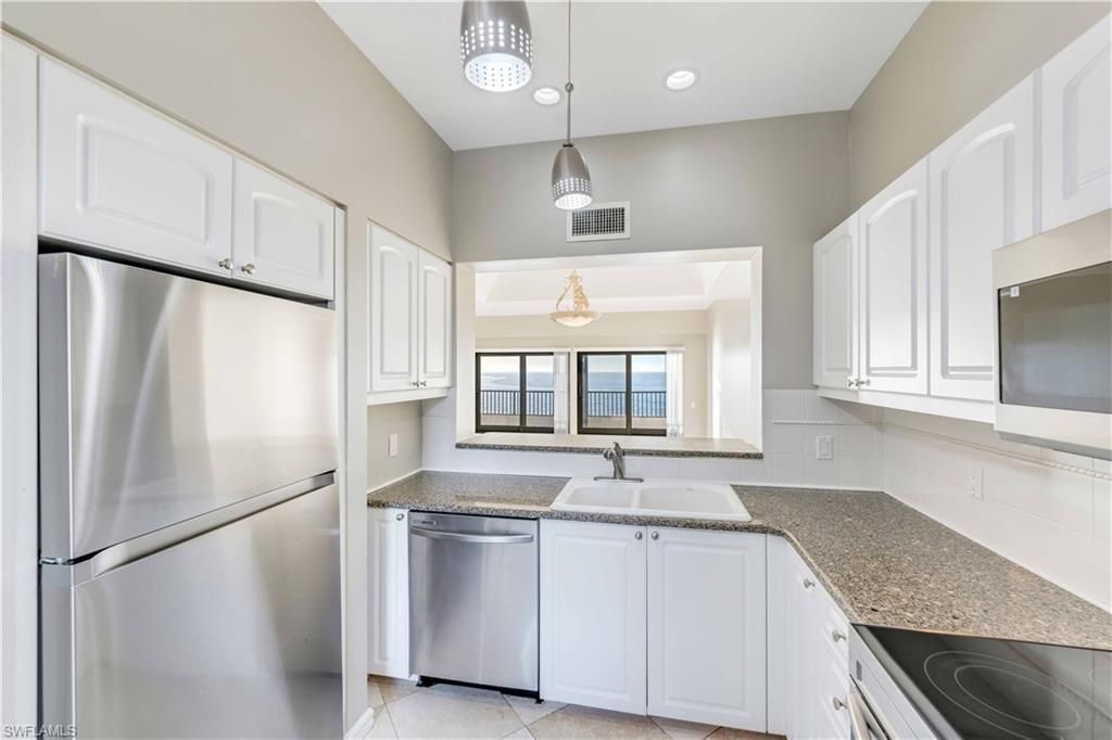 645 La Peninsula Blvd, Unit 645, Naples, FL 34113 Photo