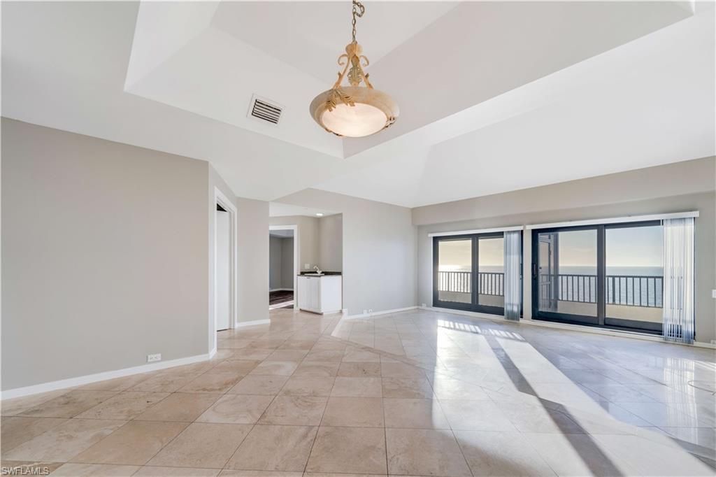 645 La Peninsula Blvd, Unit 645, Naples, FL 34113 Photo