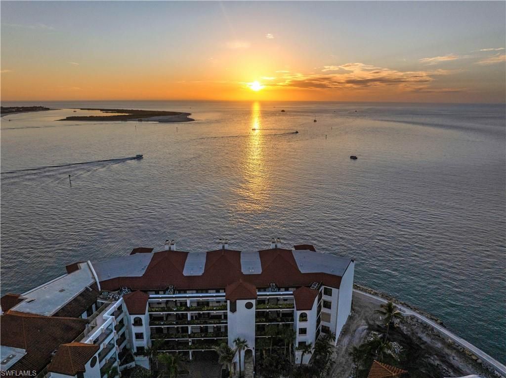645 La Peninsula Blvd, Unit 645, Naples, FL 34113 Photo