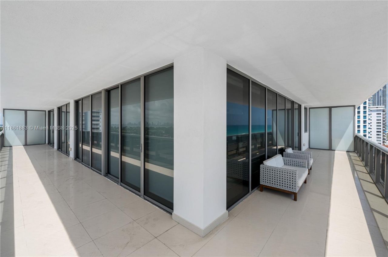 5875 Collins Ave, Unit 1202, Miami Beach, FL 33140 Photo