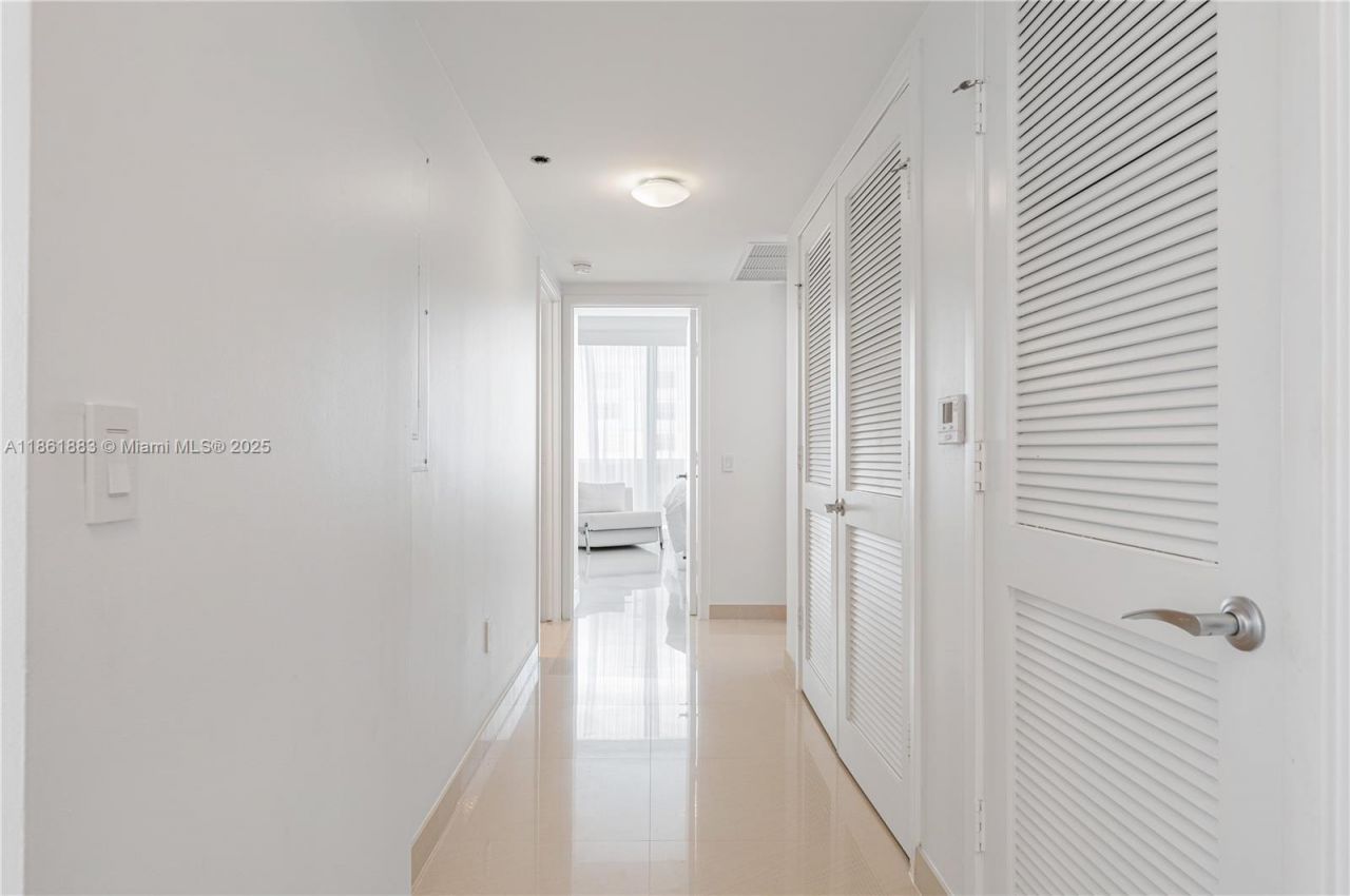 5875 Collins Ave, Unit 1202, Miami Beach, FL 33140 Photo