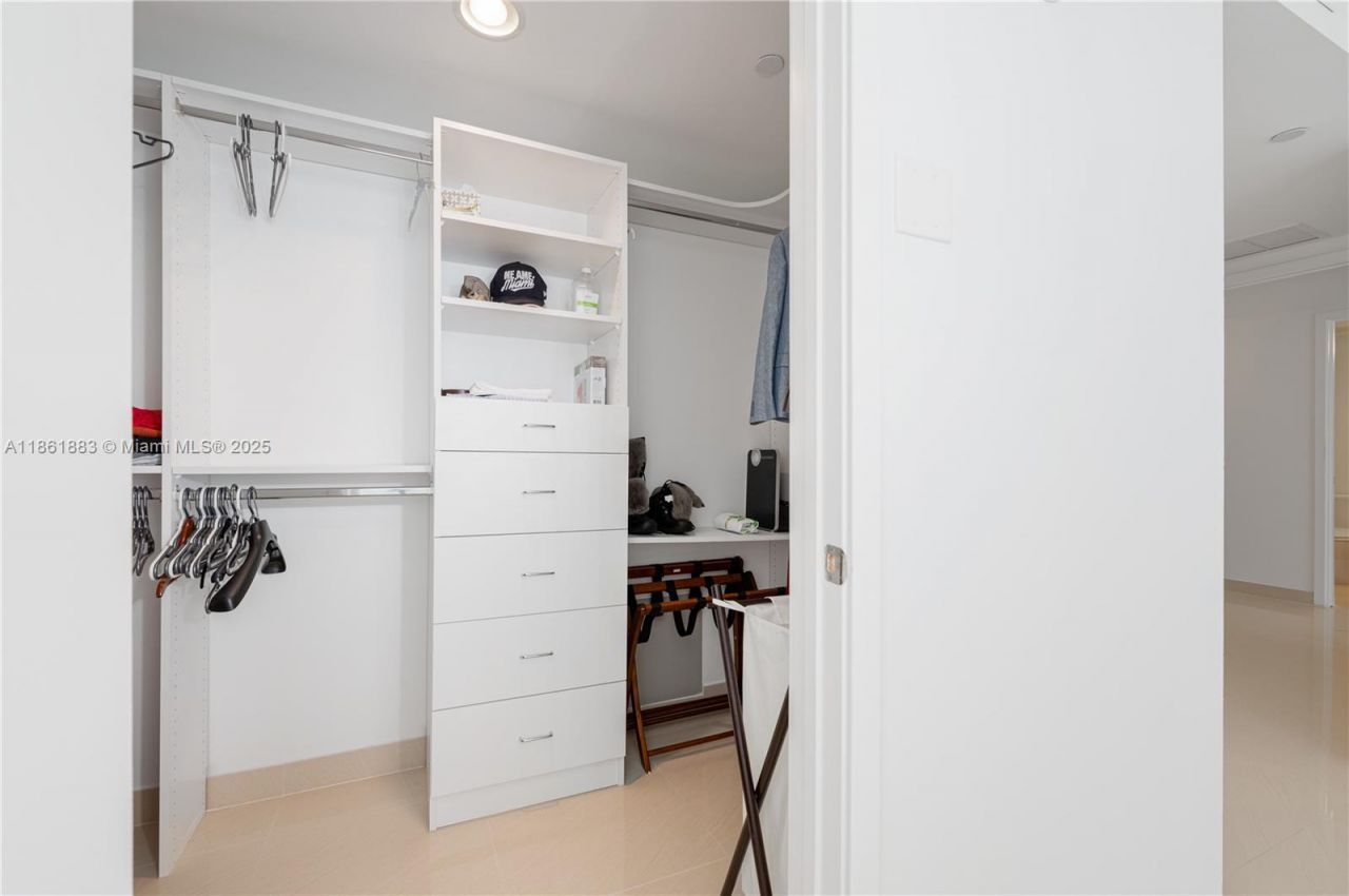 5875 Collins Ave, Unit 1202, Miami Beach, FL 33140 Photo