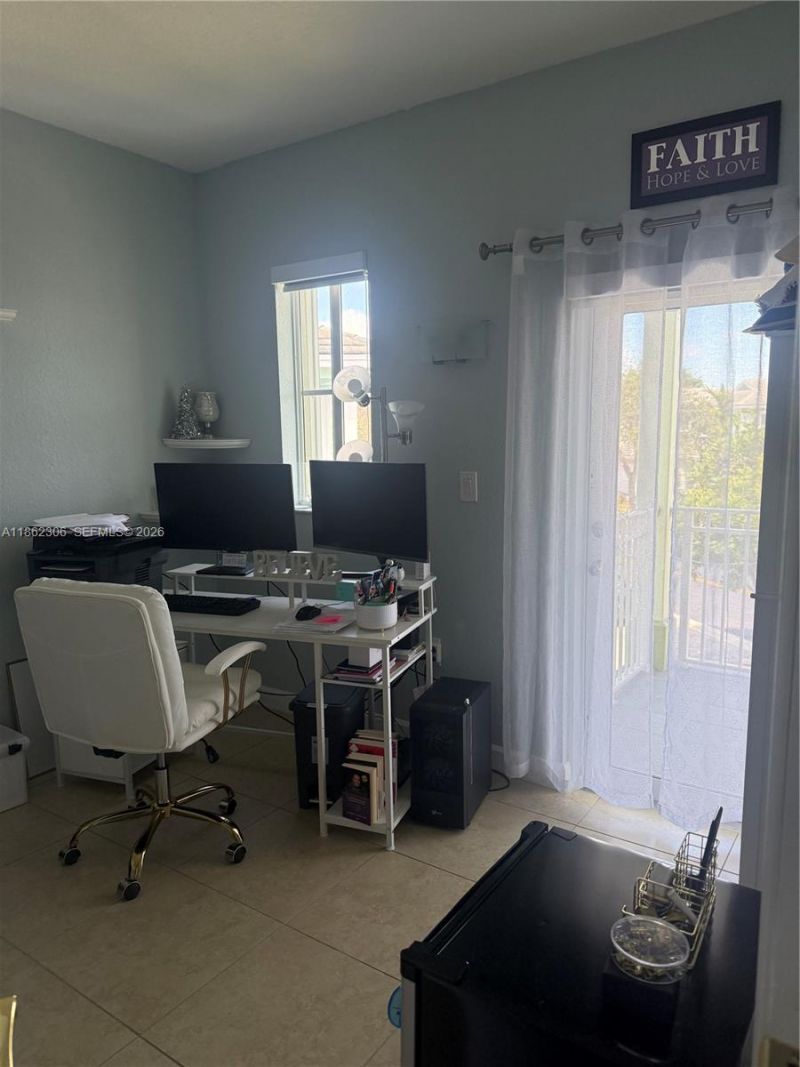 318 NE 31st Ave, Homestead, FL 33033 Photo