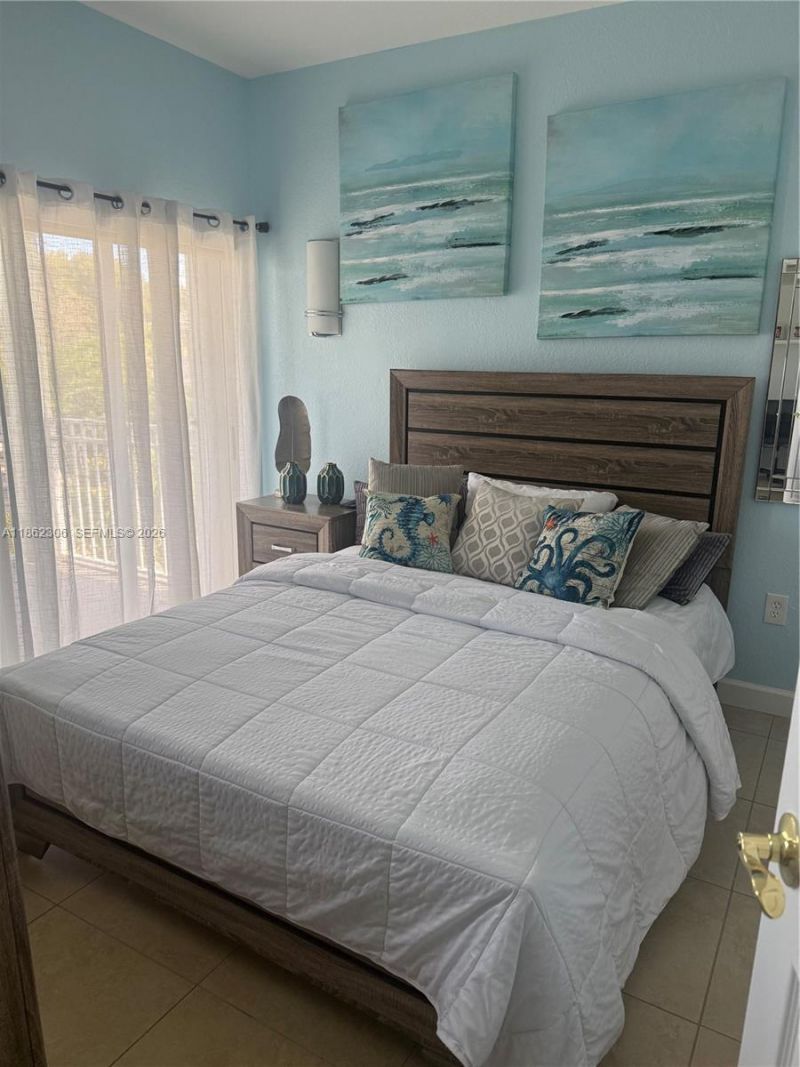 318 NE 31st Ave, Homestead, FL 33033 Photo