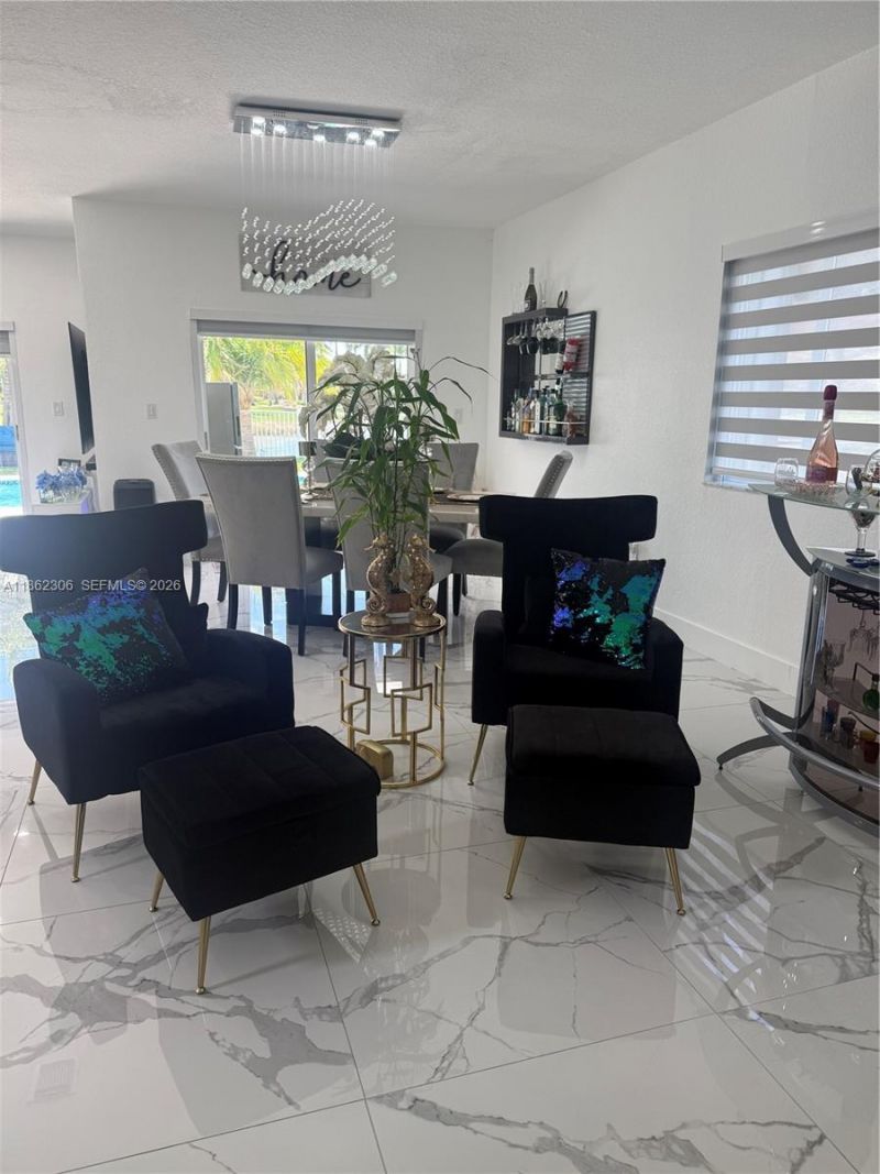 318 NE 31st Ave, Homestead, FL 33033 Photo