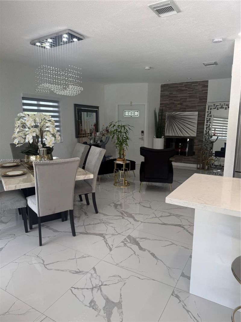 318 NE 31st Ave, Homestead, FL 33033 Photo