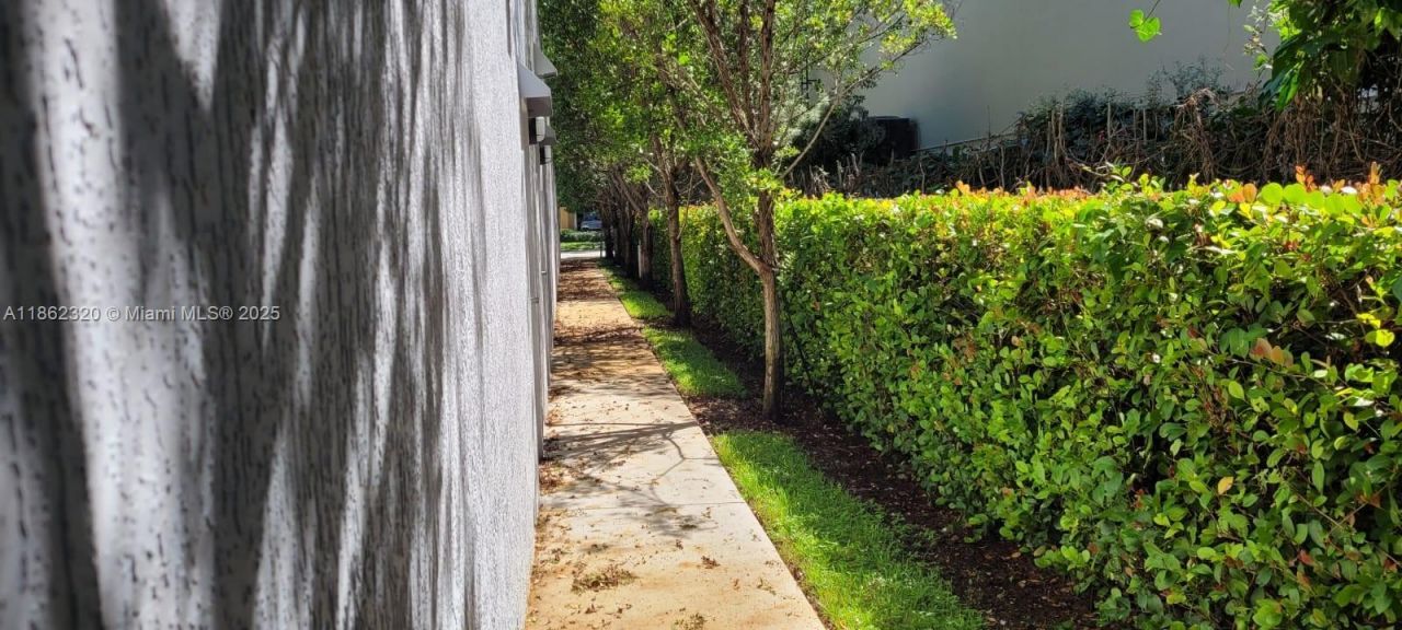 14900 SW 136th St, Unit 103, Miami, FL 33196 Photo