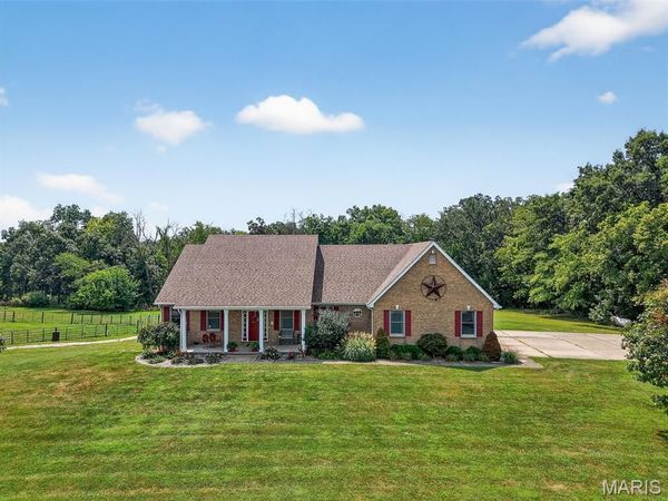 16400 Pleasant Hill Road, Wright City, MO 63390