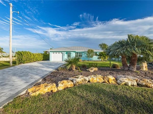 2892 Sanibel BLVD, ST. JAMES CITY, FL 33956