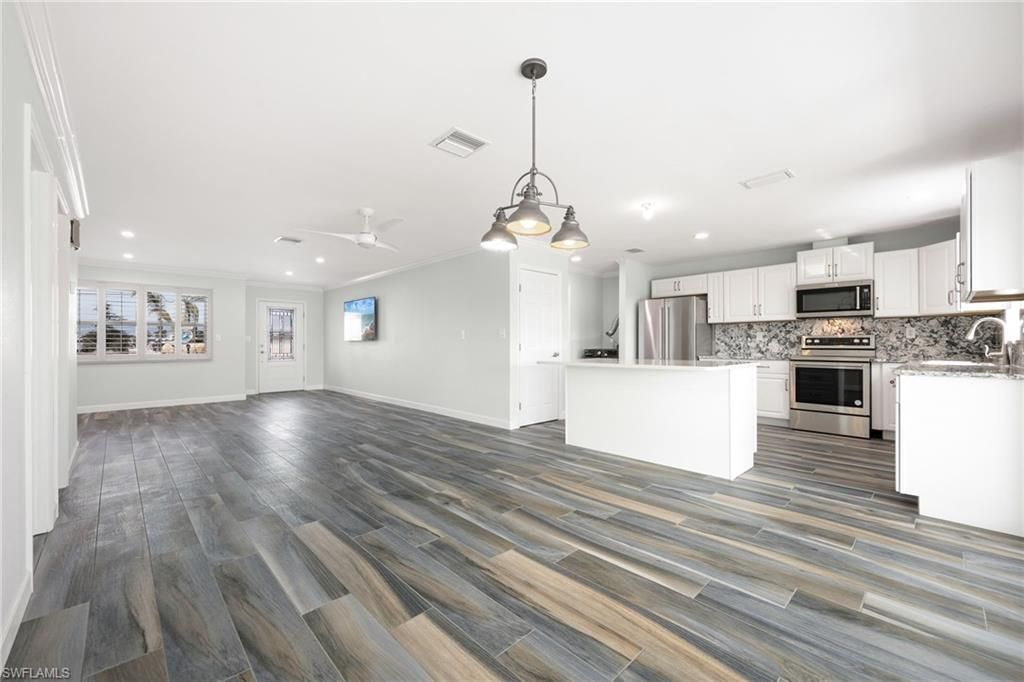 2892 Sanibel Blvd, Saint James City, FL 33956 Photo