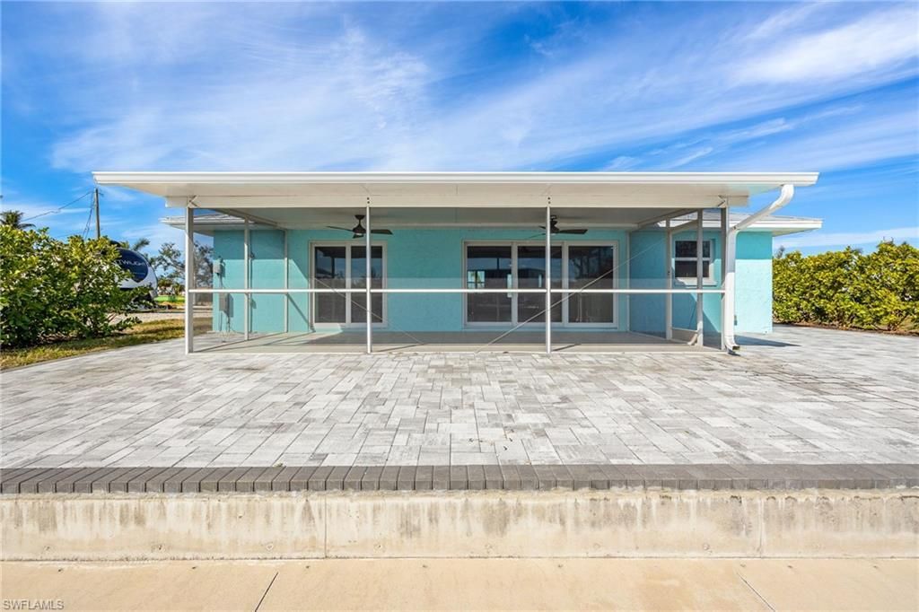 2892 Sanibel Blvd, Saint James City, FL 33956 Photo