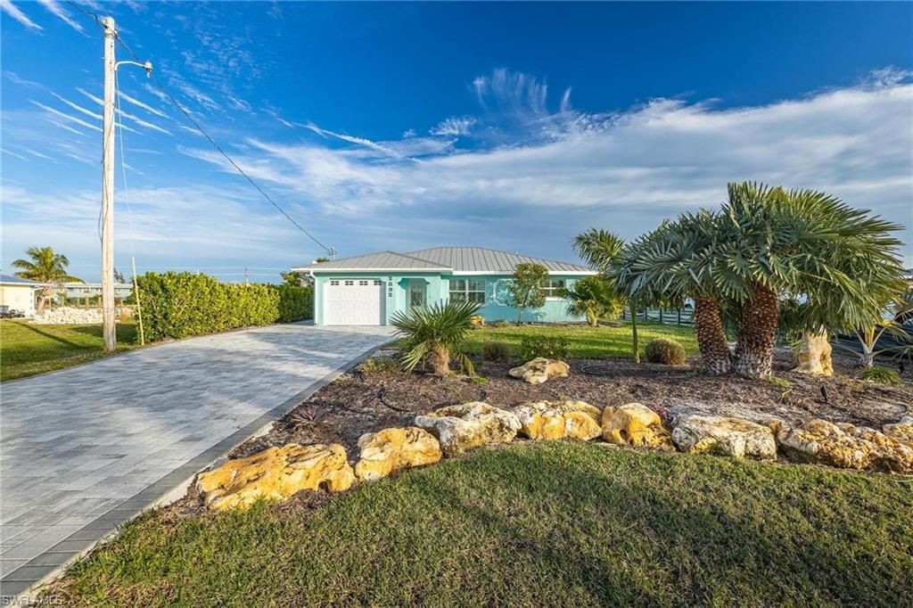 2892 Sanibel Blvd, Saint James City, FL 33956 Photo