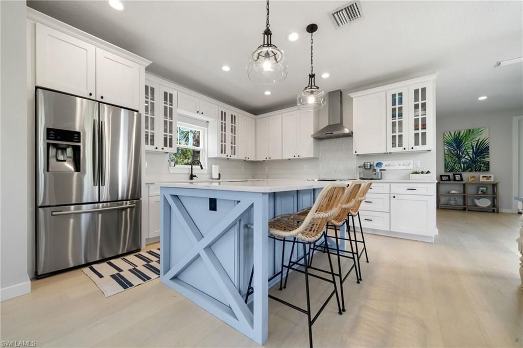 2441 Shop Rd, Sanibel, FL 33957 Photo