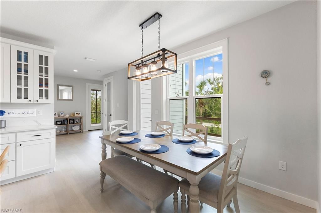 2441 Shop Rd, Sanibel, FL 33957 Photo