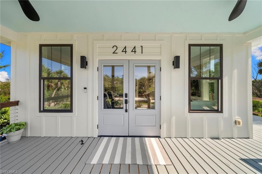 2441 Shop Rd, Sanibel, FL 33957 Photo