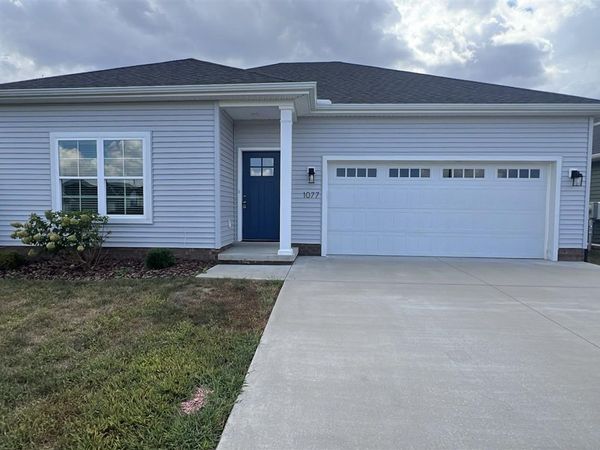 1077 County House Lane, Bowling Green, KY 42101