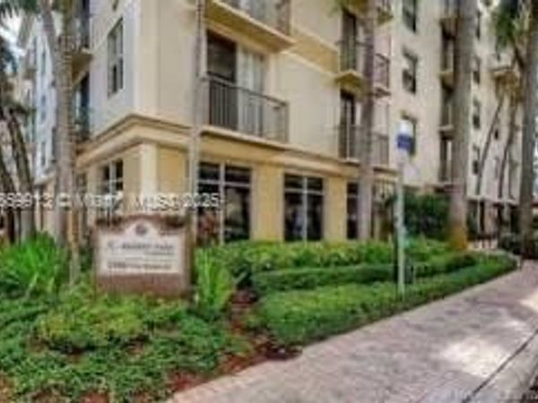 1919 Van Buren St, Unit 818A, Hollywood, FL 33020
