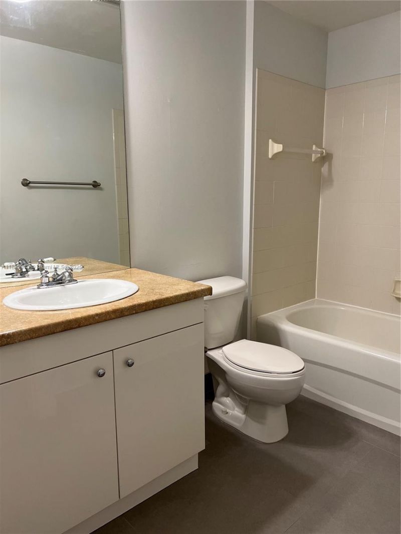 1919 Van Buren St, Unit 818A, Hollywood, FL 33020 Photo