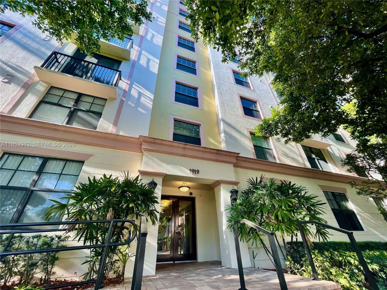 1919 Van Buren St, Unit 818A, Hollywood, FL 33020 Photo