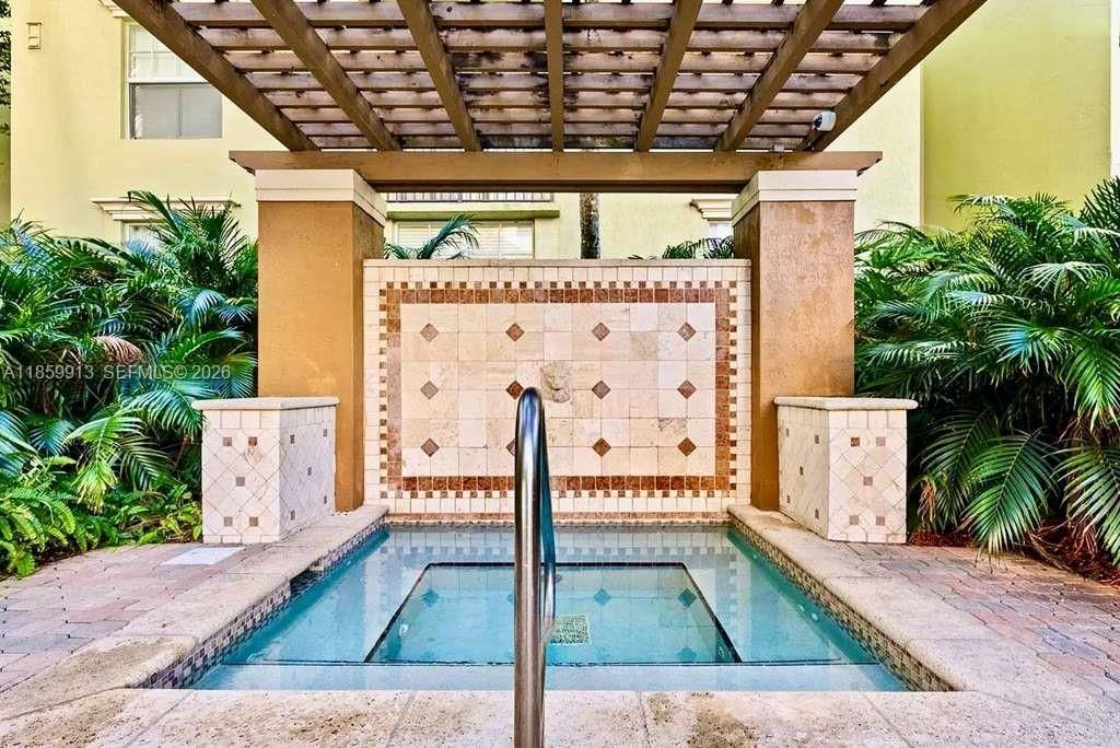 1919 Van Buren St, Unit 818A, Hollywood, FL 33020 Photo