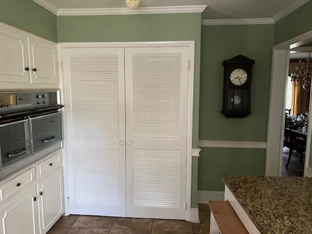 2260 Middleton Street Photo 4