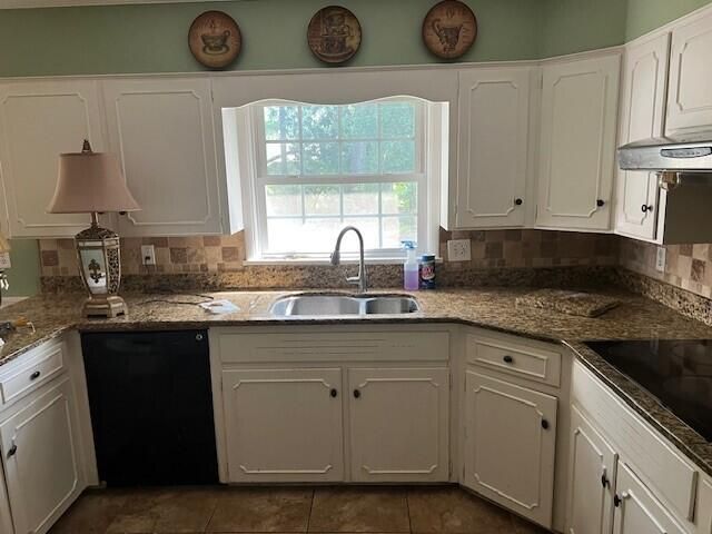 2260 Middleton Street Photo 5