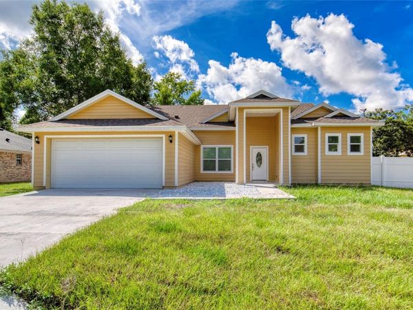 67 WESTROBIN LANE, PALM COAST, FL 32164