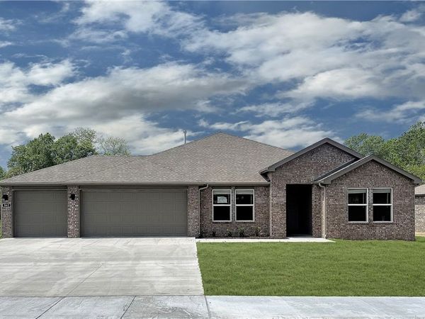 441 Maya Street, Prairie Grove, AR 72753