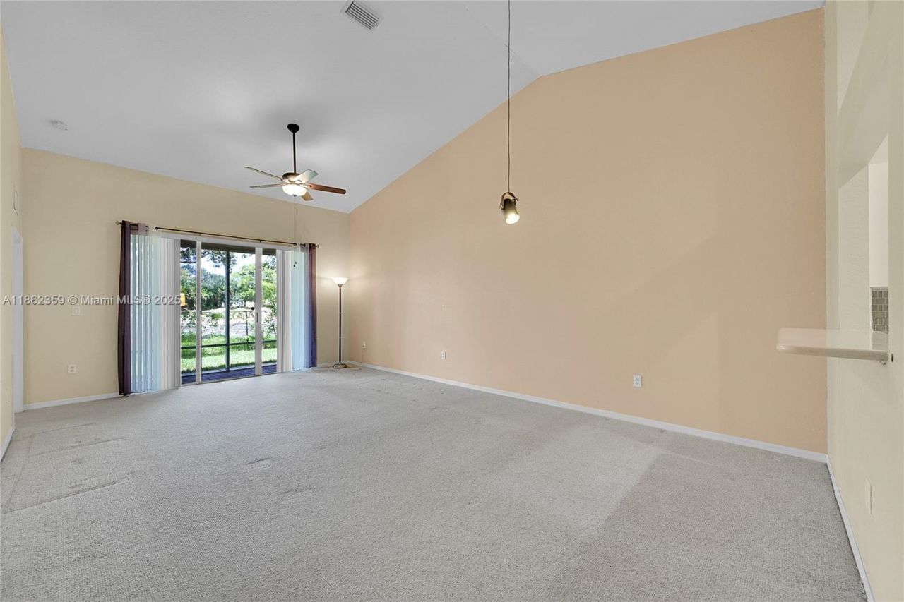 7401 S Aragon Blvd, Unit 5, Sunrise, FL 33313 Photo