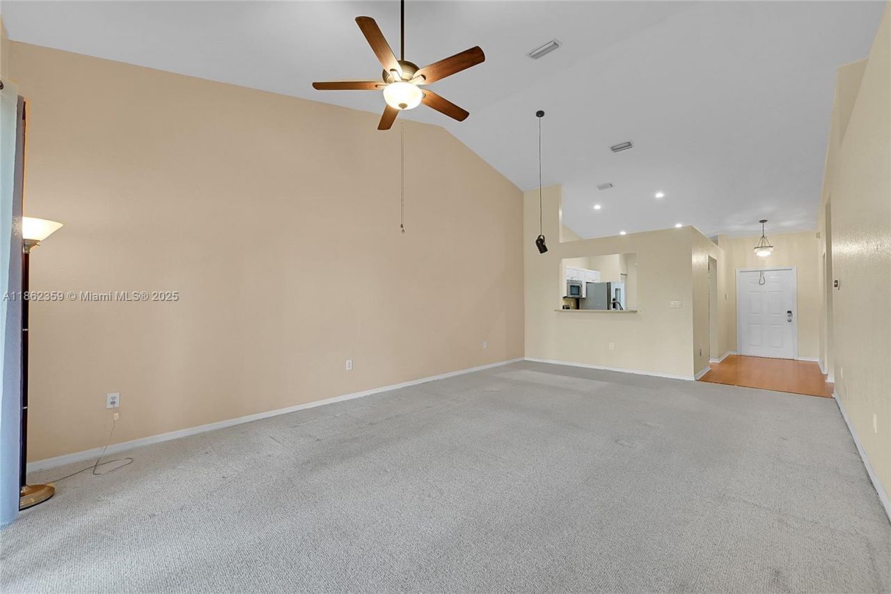 7401 S Aragon Blvd, Unit 5, Sunrise, FL 33313 Photo